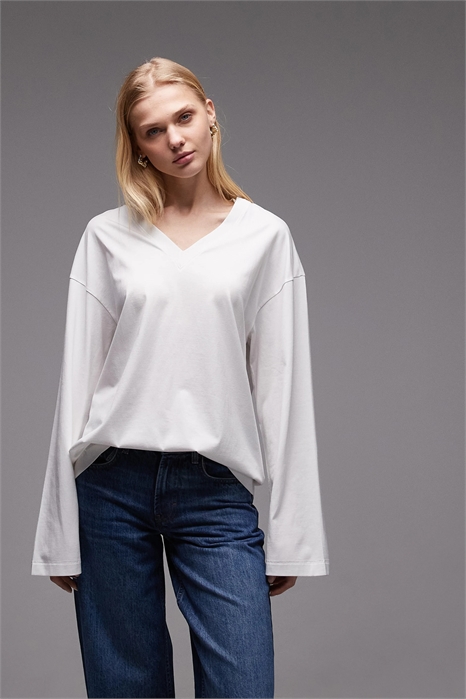Футболка из чистого хлопка с V-образным вырезом и длинными рукавами артикул 155575291