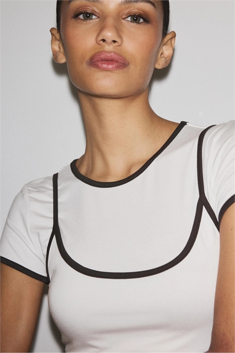 Футболка с двойным контрастом артикул 156512040