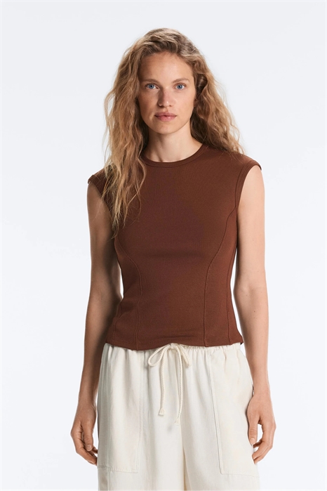 Топ с ребристой отделкой и короткими рукавами из хлопка и модала артикул 156592403