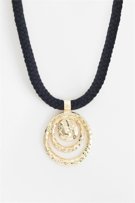 Ожерелье на шнурке с подвеской в виде кованого завитка артикул 155445960