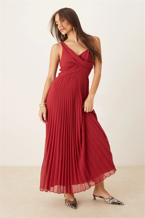 Платье средней длины с драпированным лифом и плиссировкой артикул 143260209