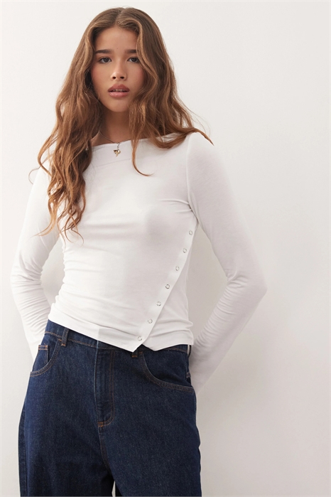 Топ с длинными рукавами и горловиной «лодочка», с ажурным разрезом по низу артикул 150664073