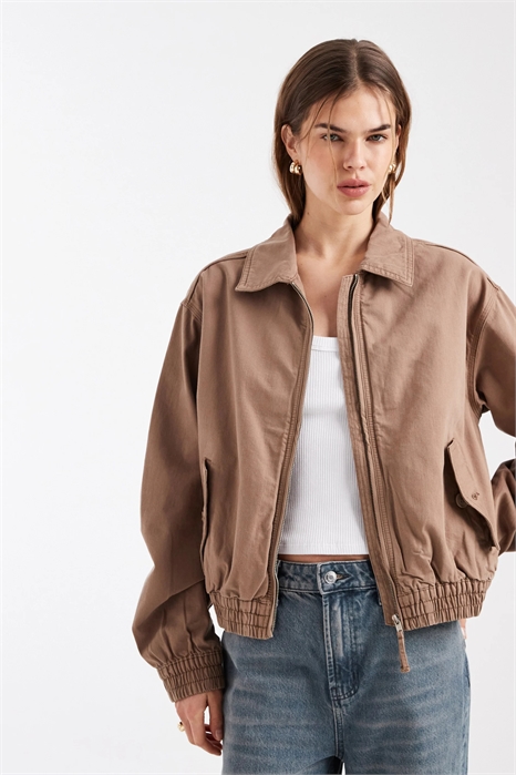 Бомбер из вымытого хлопка артикул 151340055