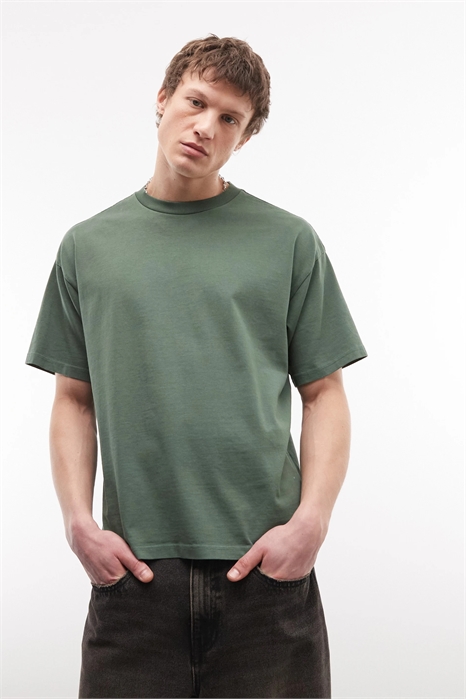 Футболка свободного прямого кроя артикул 155702100