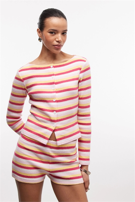 Блузка с длинными рукавами на пуговицах артикул 156249180