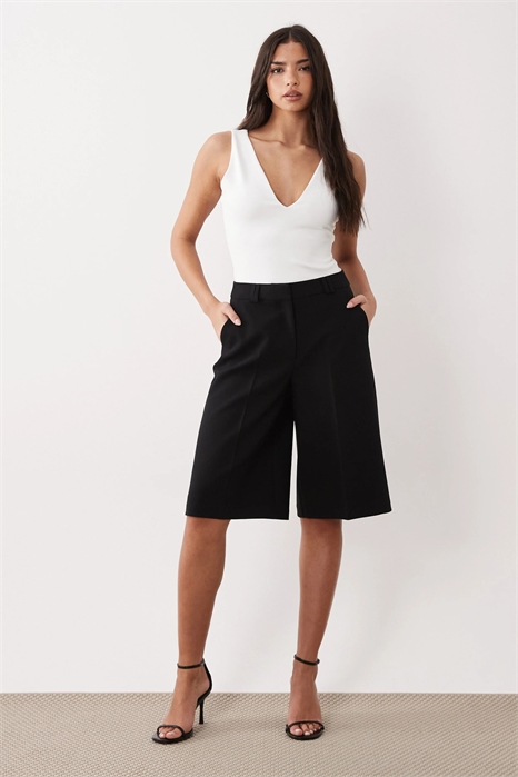 Бермуды с широкими брючинами артикул 155826872