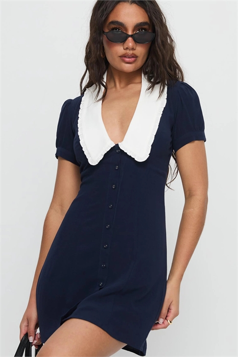 Мини-платье Fabiola с контрастным воротником, застегивающееся на пуговицы и завязывающееся сзади артикул 153364456