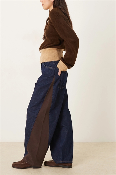 Джинсы-кюбе с боковыми вставками из вельвета артикул 153820442