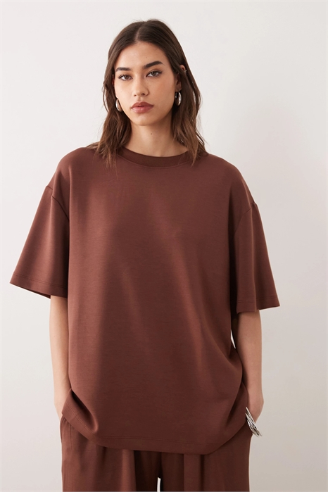 Футболка свободного кроя из мягкого на ощупь купро артикул 151482500