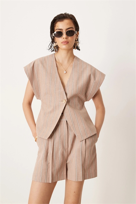 Жилет с обтяжкой из льна co-ord артикул 143296221