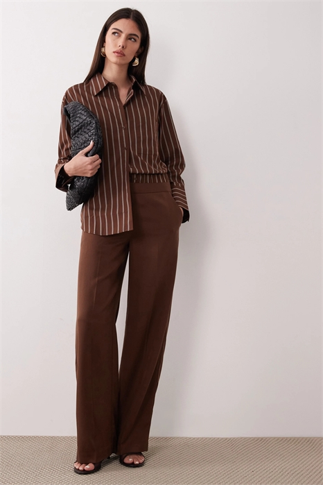 Брюки из ткани «лама» с контрастным поясом co-ord артикул 155145215