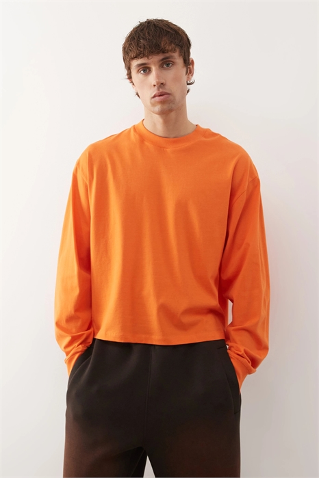 Футболка прямого кроя с длинными рукавами артикул 154012232