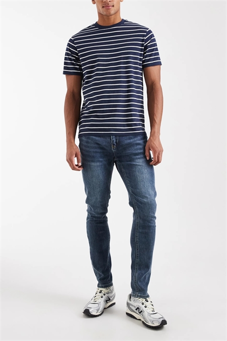 Джинсы с зауженным кроем артикул 156088275