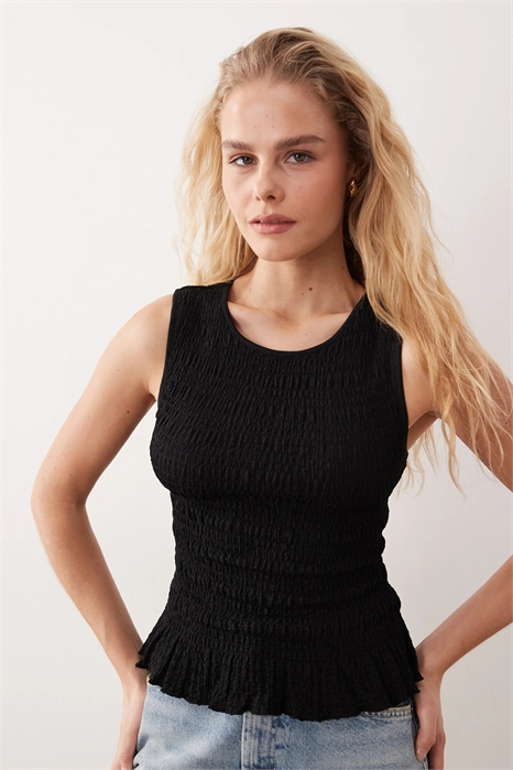 Жилет с драпировкой и оборкой по низу артикул 152117238