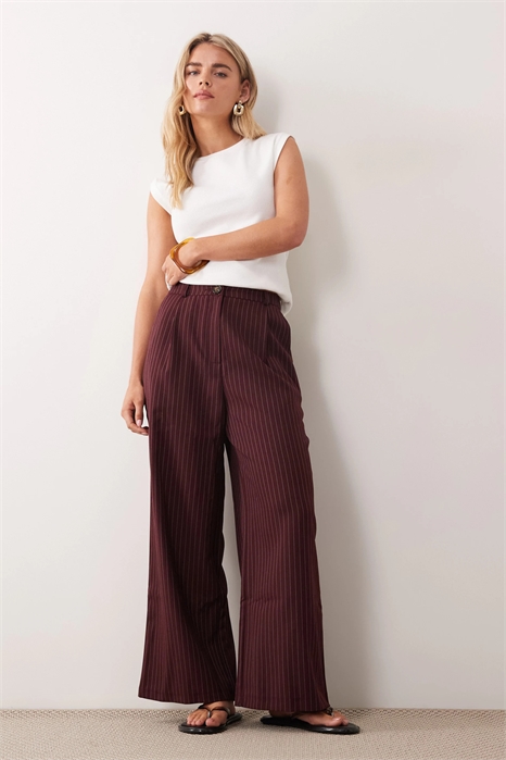 Брюки в тонкую полоску артикул 151963185