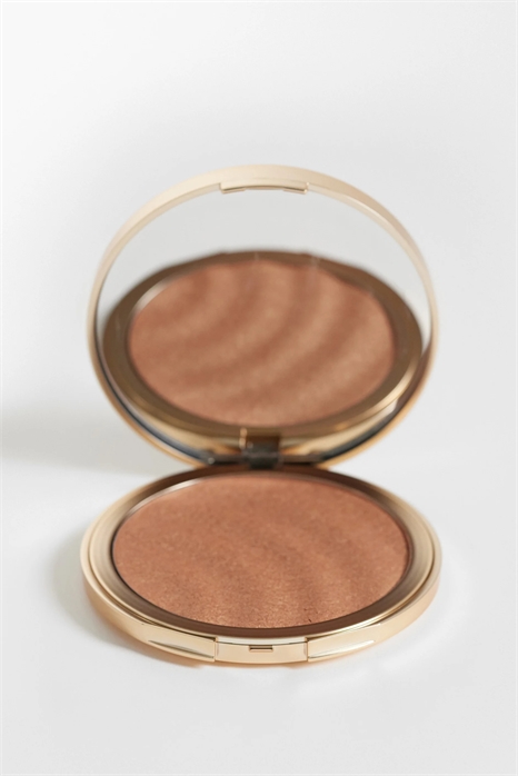 Сияющая пудра Sun Veil с SPF 30 артикул 155843730