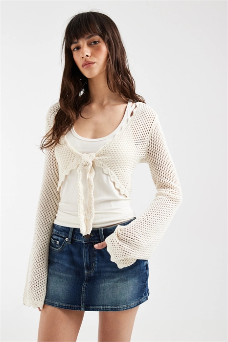 Топ с завязками спереди и укороченным кроем артикул 155930127