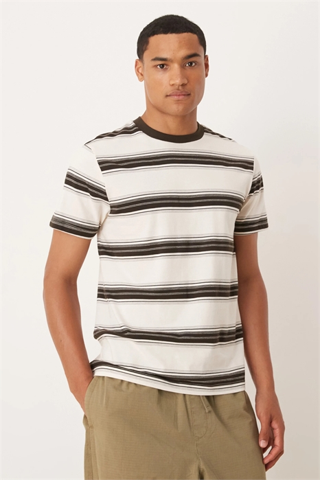 Футболка артикул 143140838