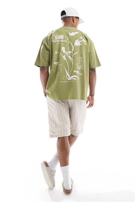 Футболка свободного кроя с цветочным принтом артикул 142657860