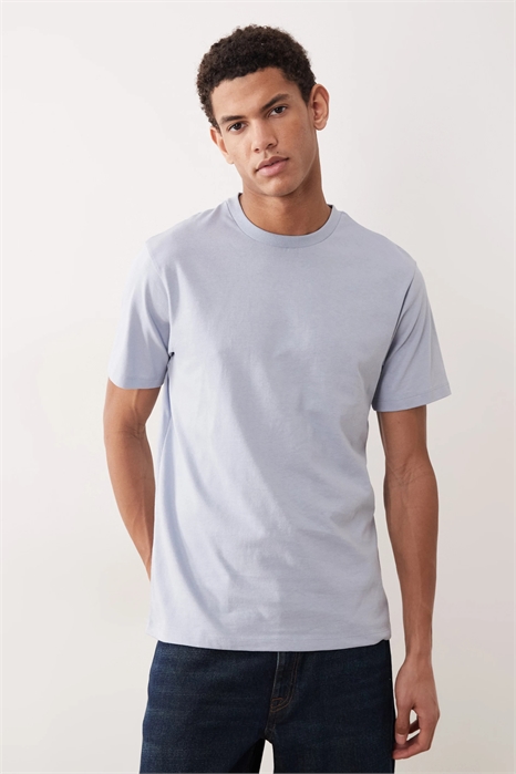 Футболка Essentials с прямым кроем артикул 151965011