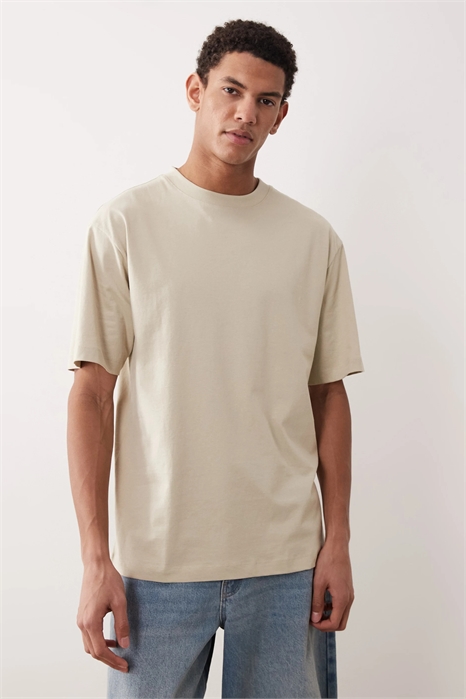 Футболка Essentials в стиле кэжуал артикул 152902399