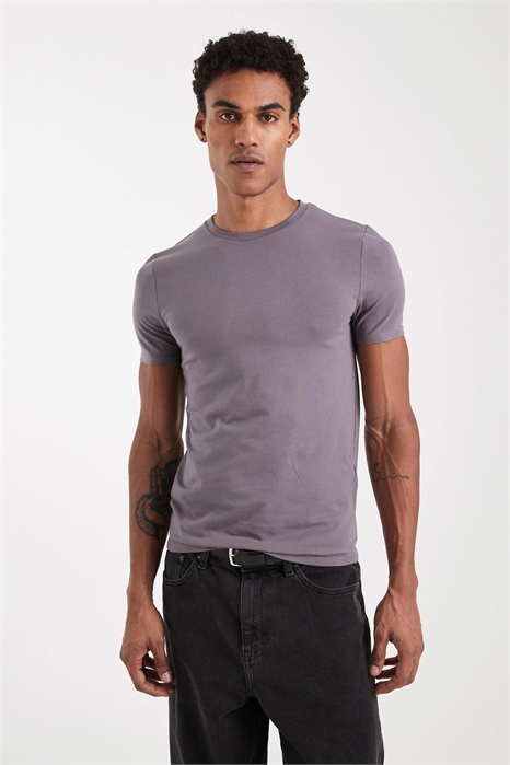 Футболка Essentials с облегающим кроем артикул 149930261