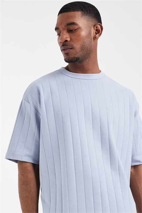 Футболка свободного кроя артикул 151965154