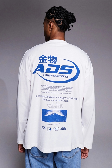 Футболка свободного кроя с длинными рукавами и уличным принтом артикул 148450347