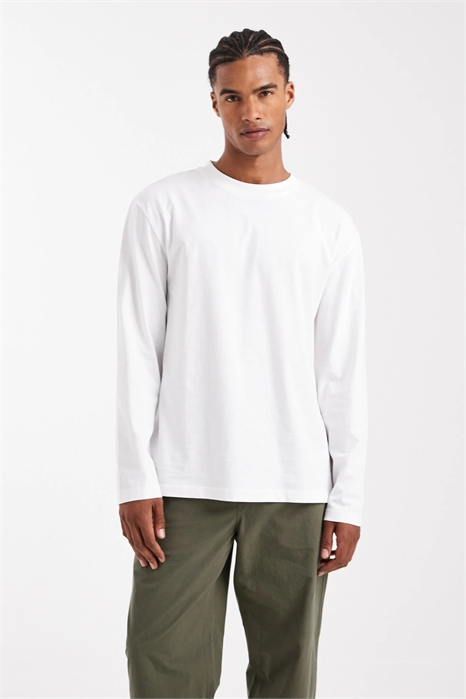 Футболка с длинным рукавом Essentials в стиле кэжуал артикул 149966553