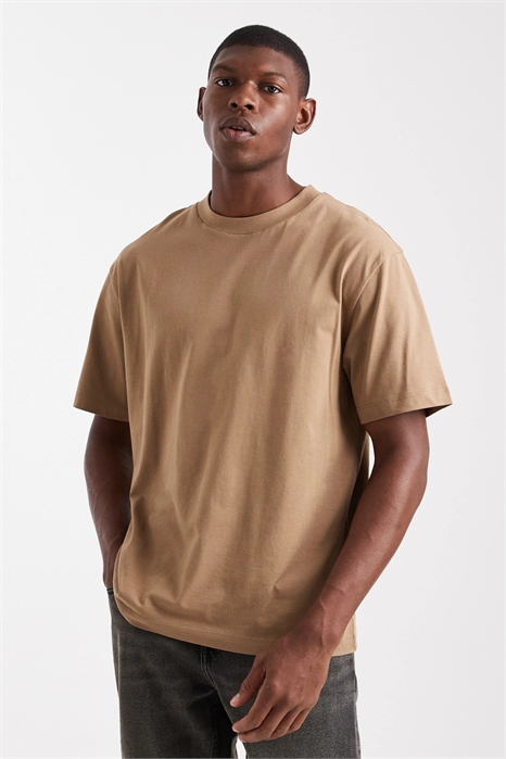 Футболка Essentials в стиле кэжуал артикул 151022243