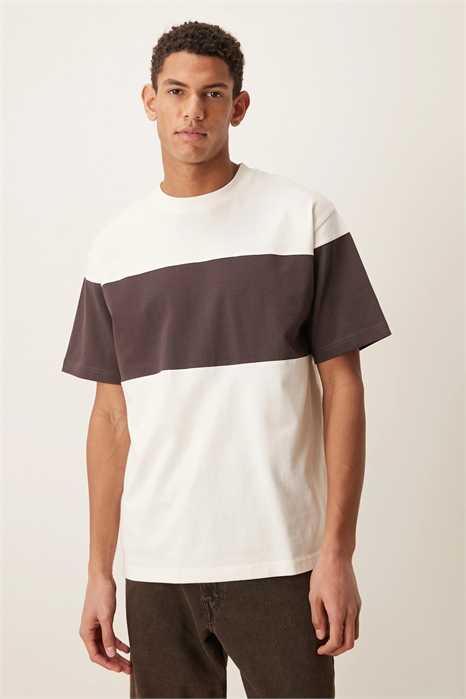Толстое свободное футболка с контрастной вставкой артикул 152191658