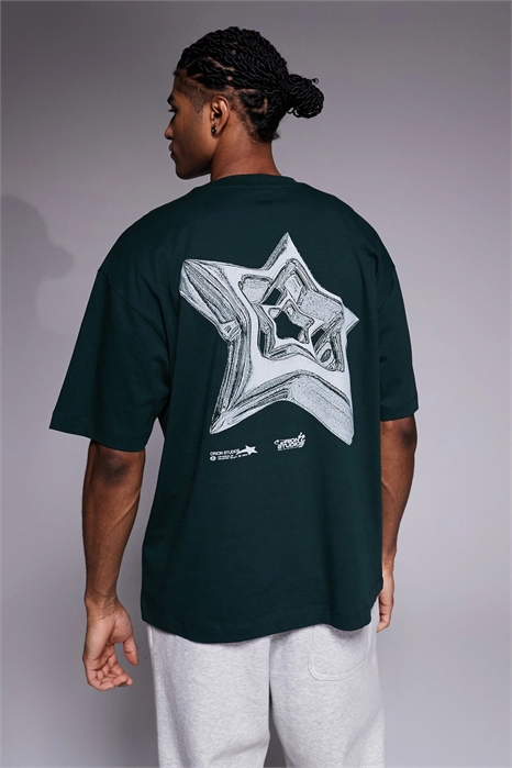 Футболка свободного кроя с принтом в виде звезды артикул 150040557