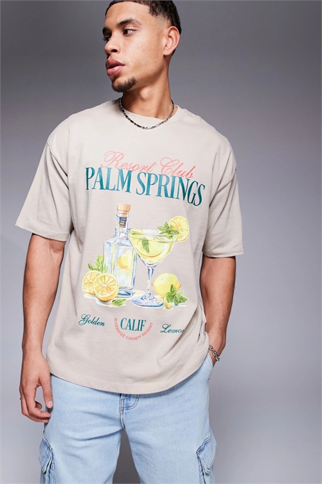 Футболка свободного кроя с ярким летним принтом артикул 142203283