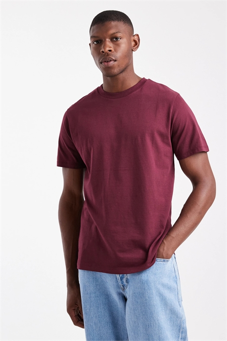 Футболка Essentials с прямым кроем артикул 149513022