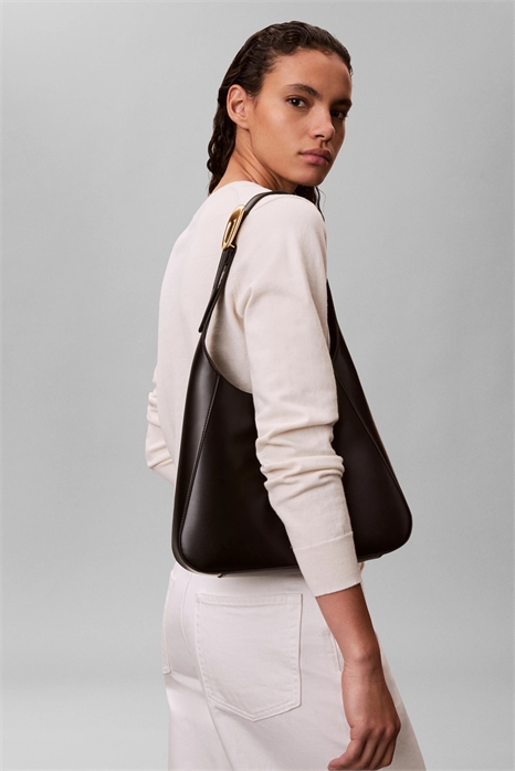 Сумка через плечо с металлическими элементами и регулируемым ремнем артикул 151415475