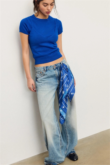 Шарф с сердечками артикул 155663889