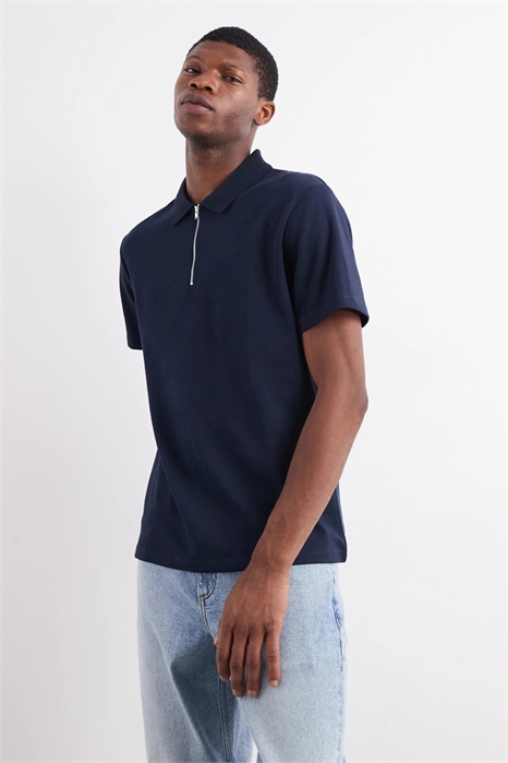 Поло с застежкой-молнией из плотной ткани артикул 143485045