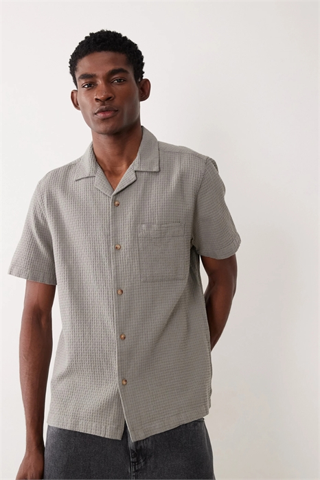 Рубашка свободного кроя с вафельной текстурой артикул 152829813