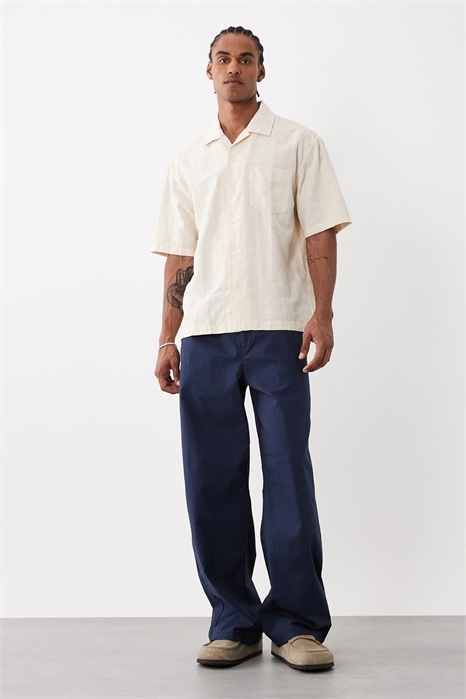 Брюки свободного кроя из смесовой ткани с добавлением льна артикул 152466464