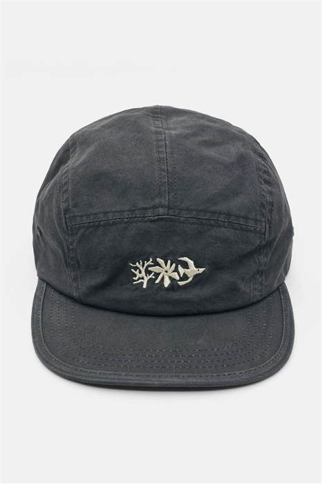 Кепка из 5 панелей с вышивкой артикул 156575743