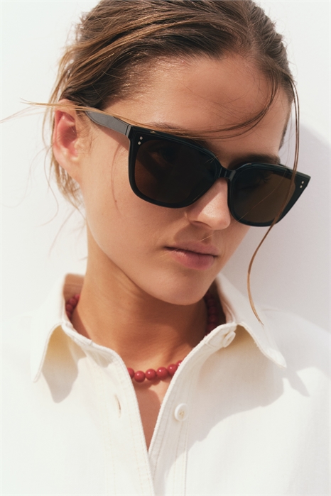 Солнцезащитные очки квадратной формы артикул 1332566002