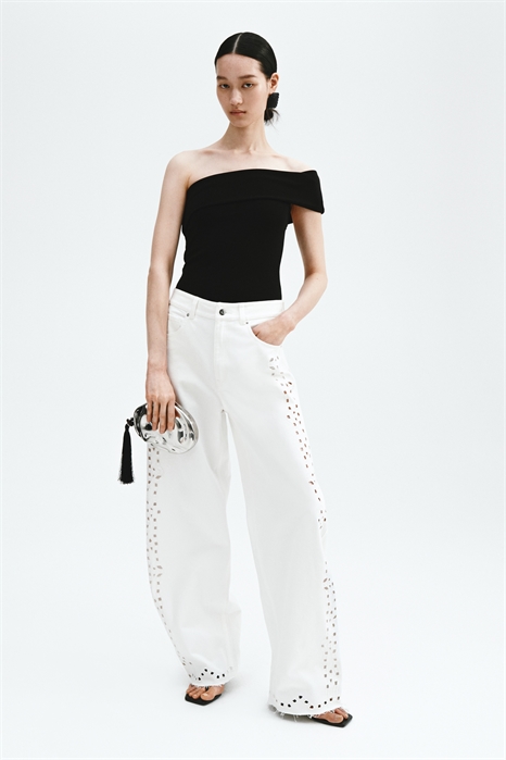 Боди-стринги с открытыми плечами артикул 1333889001