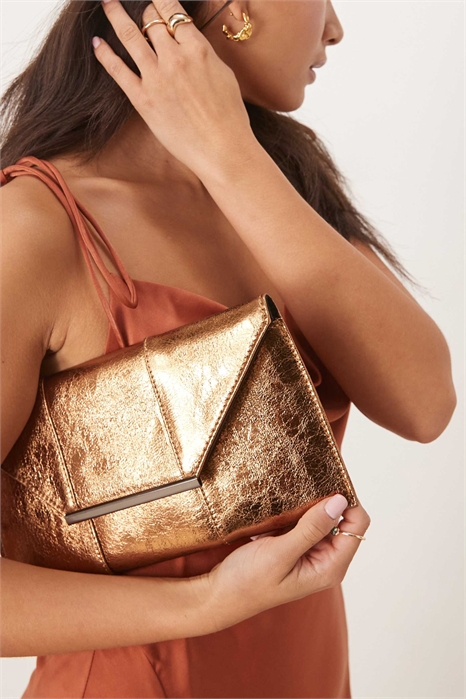 Сумка-клатч металлического цвета артикул 151092040