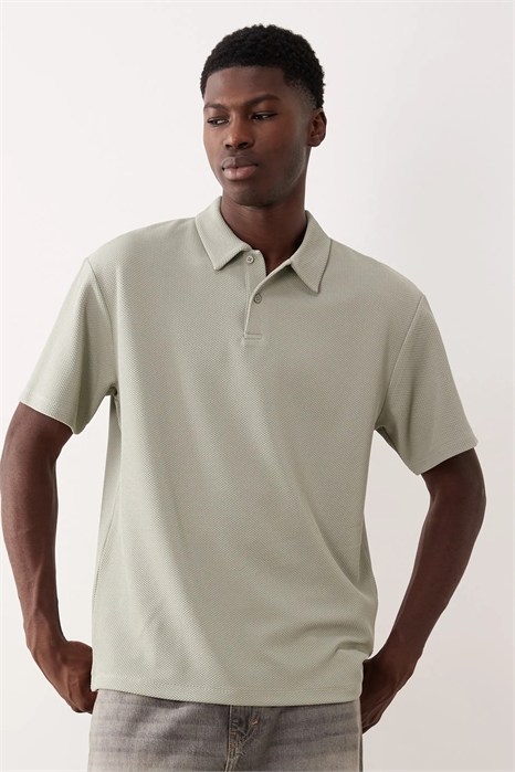 Полурубашка свободного кроя из плотной ткани артикул 153366012