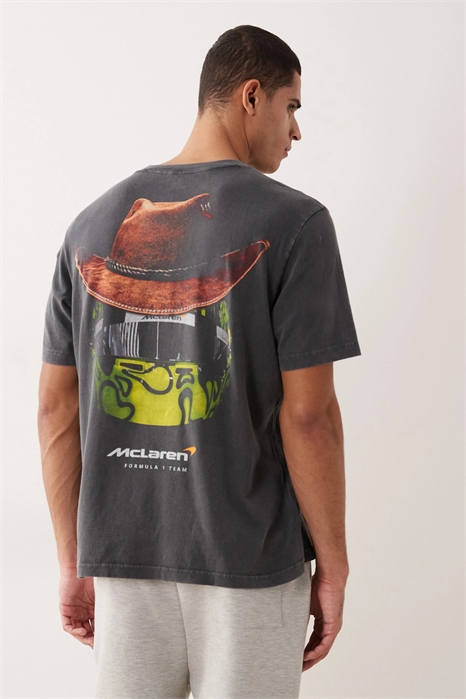 Футболка с принтом на спине F1 артикул 151967617