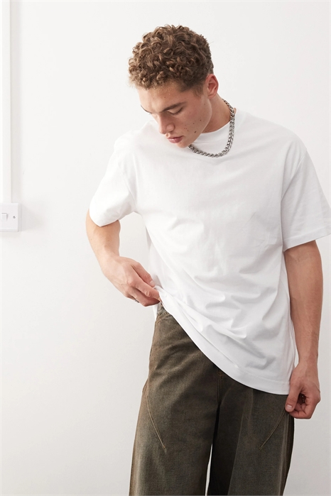 Футболка свободного кроя артикул 127820177