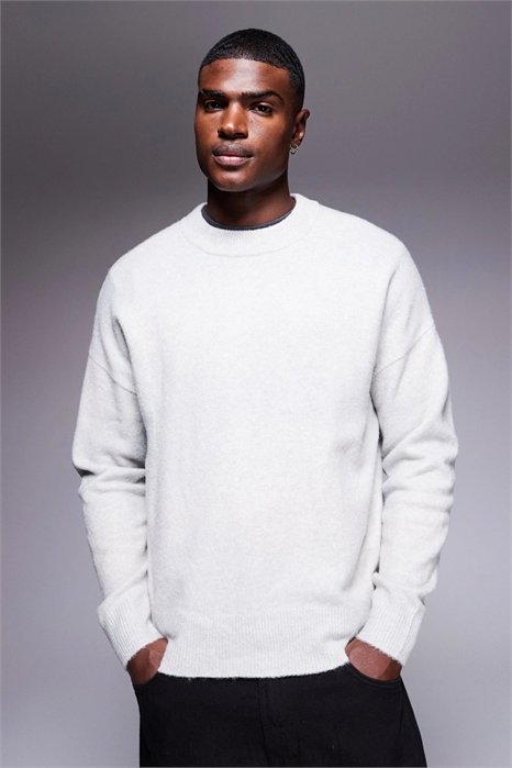 Свитер с круглым вырезом из вязаного материала с эффектом ворсистости, свободного кроя артикул 149996535