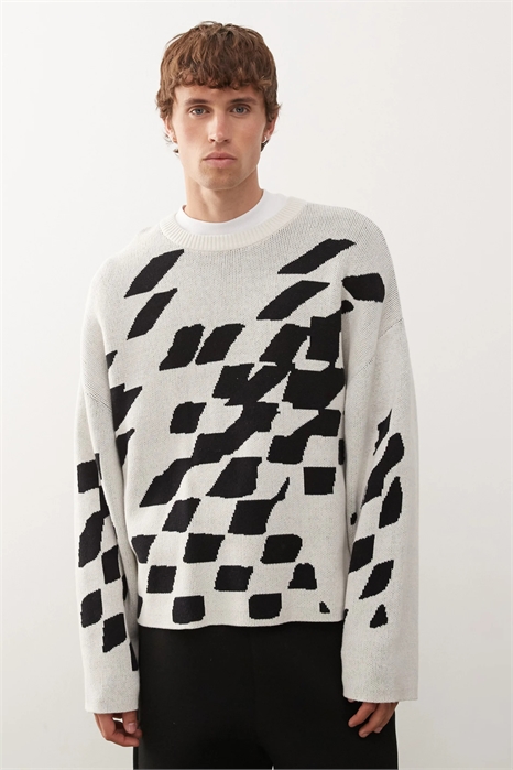 Свитерок с повреждённым рисунком артикул 149293278