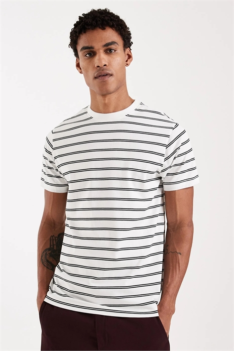 Футболка прямого кроя артикул 153153808