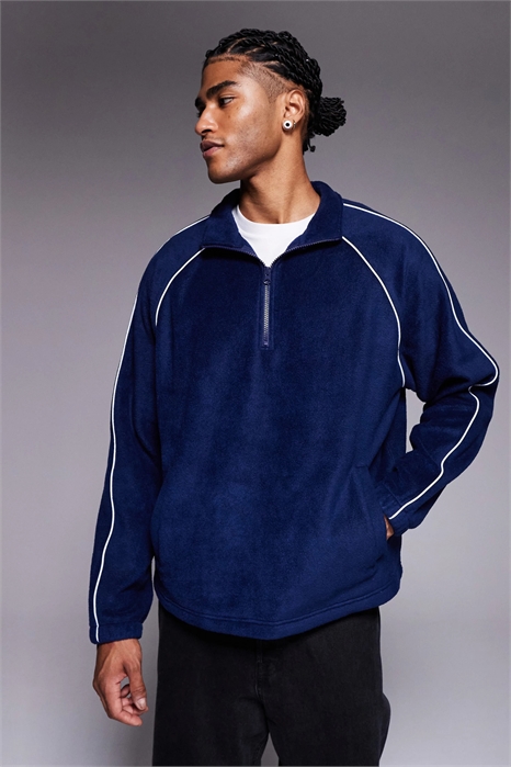 Свободная флисовая кофта с воротником-воронкой и окантовкой артикул 146991388